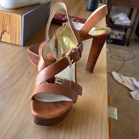 Michael kors platform sandals - Picture 2 of 6